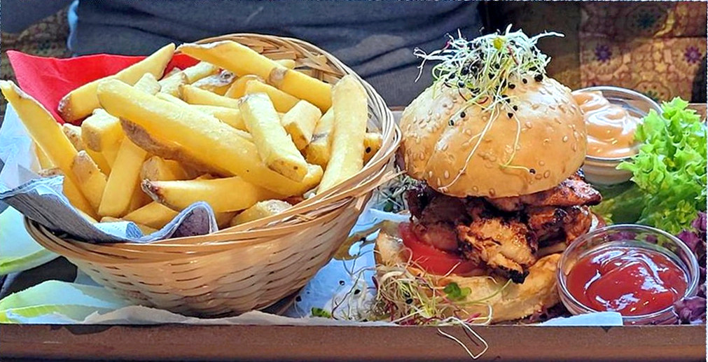 Tandoori Chicken Burger